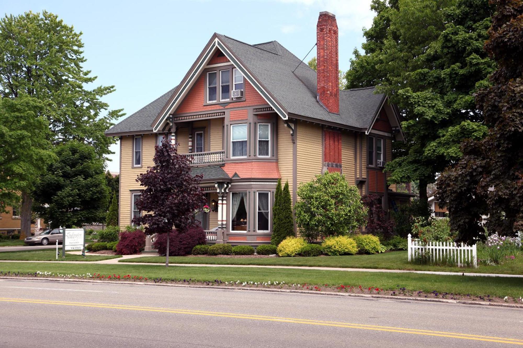 The Ludington House Bed and Breakfast Exterior foto